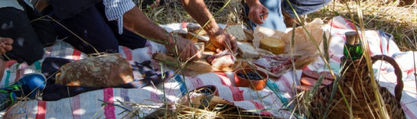 “Receitas que Contam Histórias – Gastronomia e Vinhos das Aldeias Históricas de Portugal”