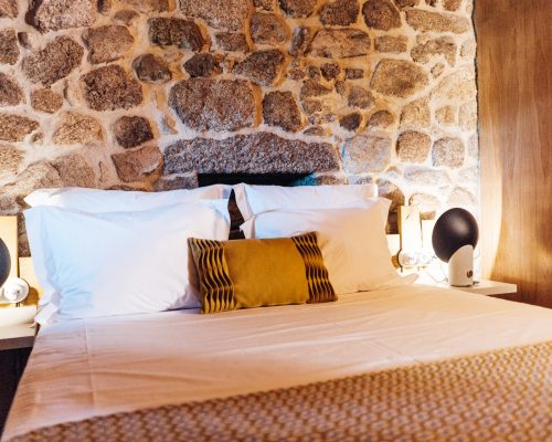 Cama
