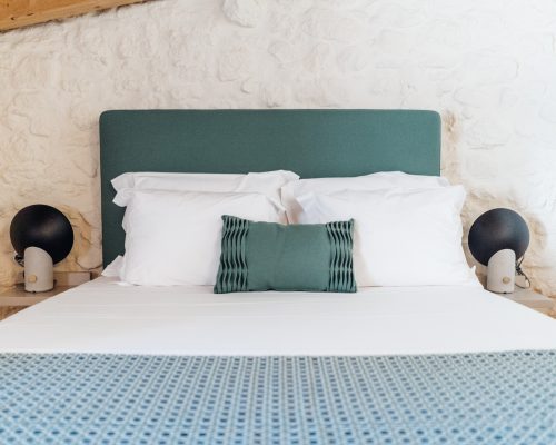 Cama